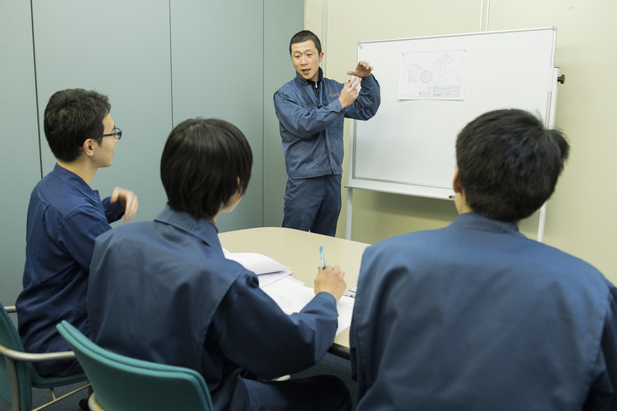 株式会社加藤研磨製作所写真